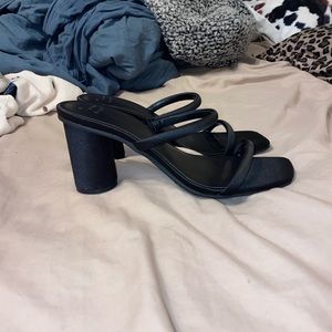 womens black square toed heels